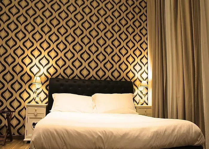Royal 2* Roma